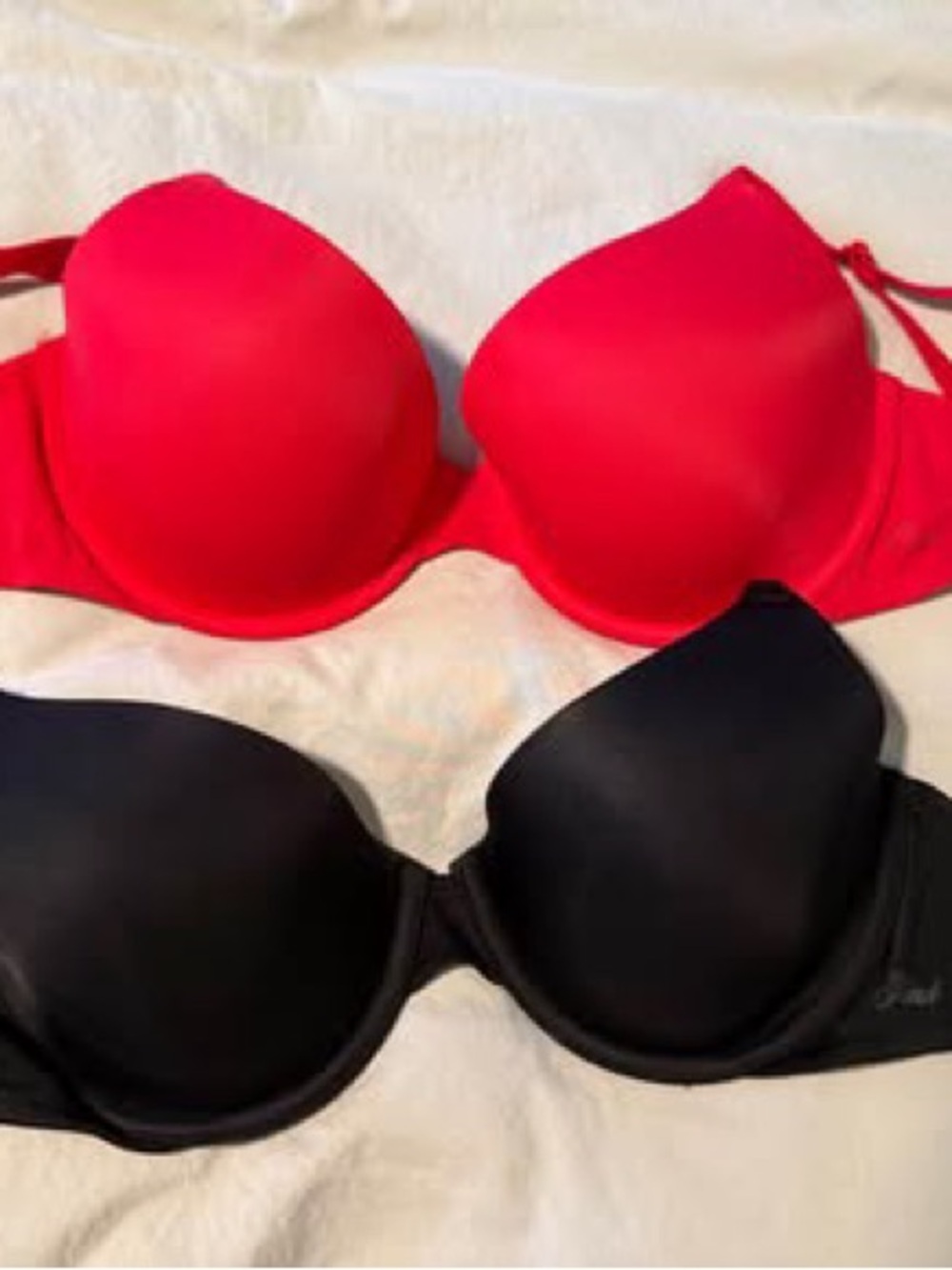 PINK Victoria's Secret Red & Black Push-Up Bra Set